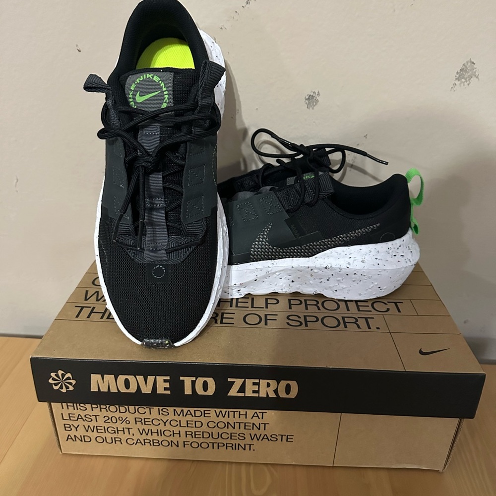 Nike Crater Impact Sneakers Sz 7.5 New in Box.